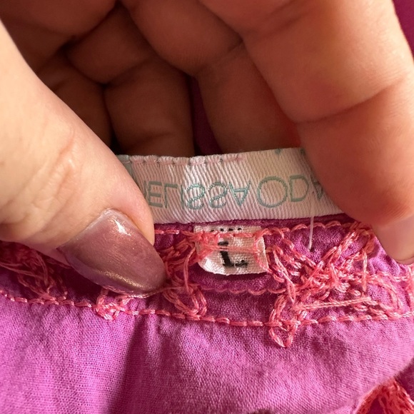 Melissa Odabash Red and Pink Embroidered Bell Sleeve Blouse - One Size - Picture 7 of 7